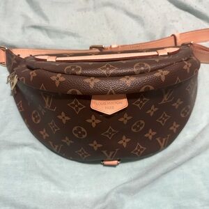 Louis Vuitton Monogram Bumbag, rare condition with light vachetta leather!